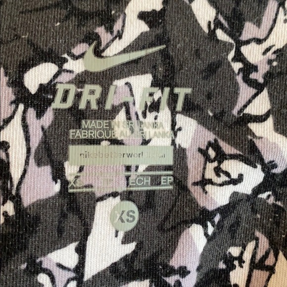 Nike Dri-Fit Cropped Shatter Leggings - Picture 3 of 4